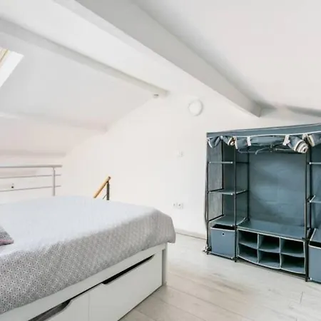 Meublé Apartamento *